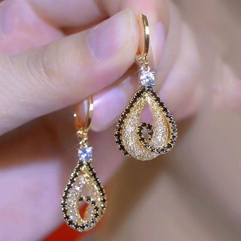 Vásárolj egyet, kapsz egyet ingyen🌟Stílusos, új, cirkónium kristállyal díszített, könnycsepp alakú fülbevaló